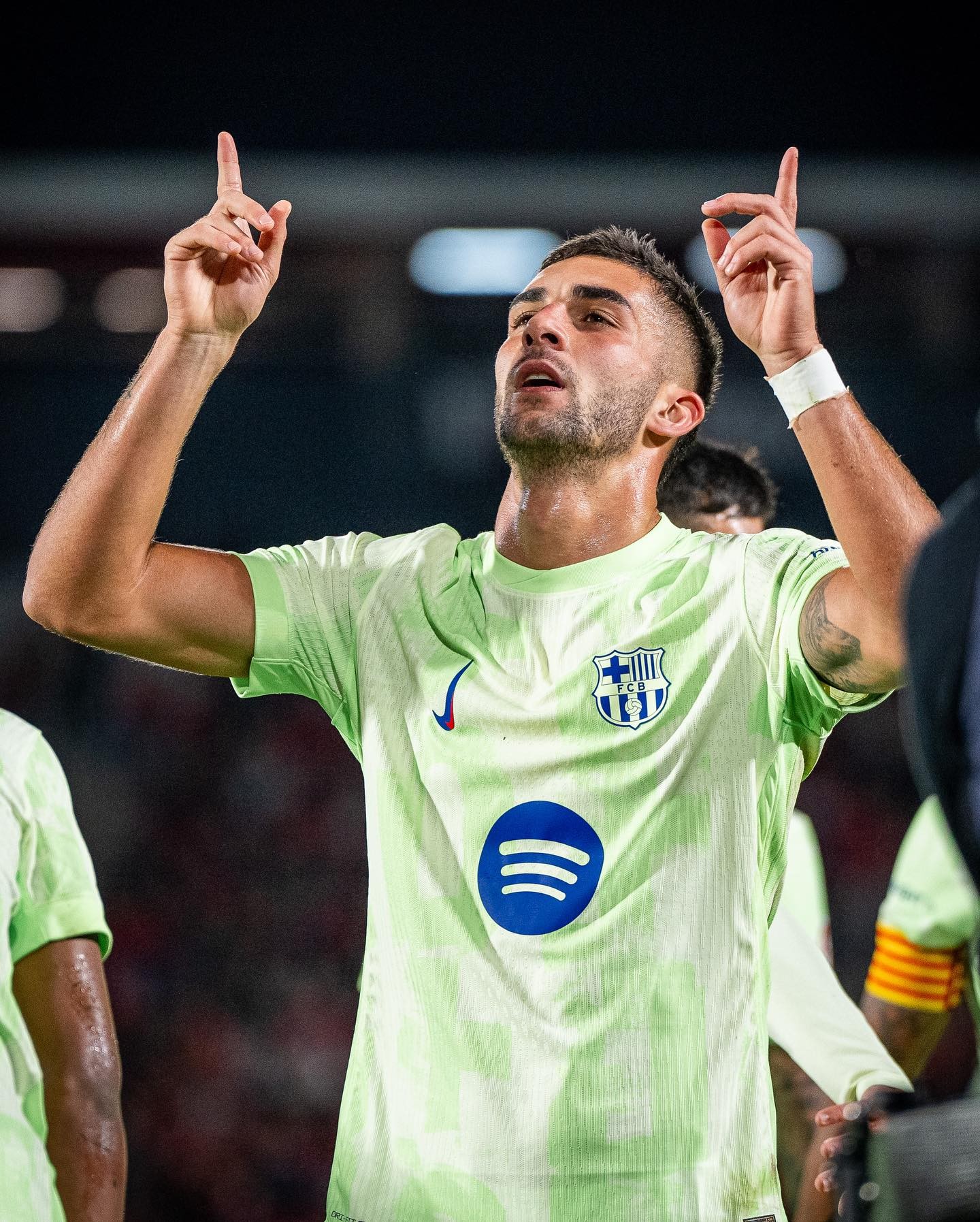 瓦伦西亚队连续获得进球战胜对手