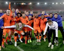 包含土耳其队齐心协力，欧预赛成功闯关的词条